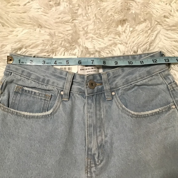 High Waisted Cotton On Mom Jeans NWT - Picture 8 of 9